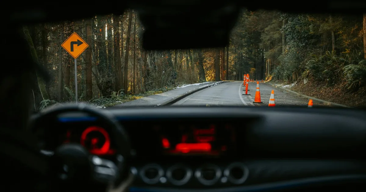 Top 28 Defensive Driving Tips That Will Save Lives